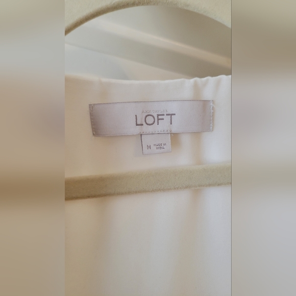 Anne Taylor LOFT sleeveless blouse - Picture 3 of 5